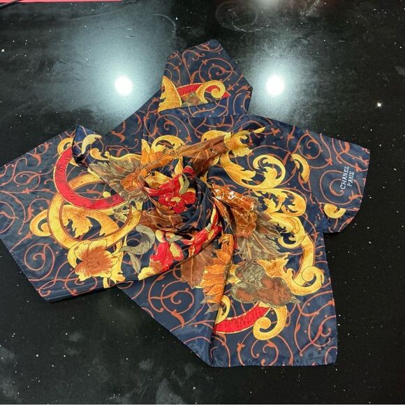 Floral Sunflower Scarf - Picture 2 of 3